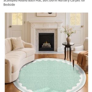 Scalloped Round area rug — Mint Green